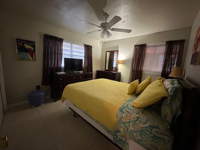 Foto del edificio - 3461 Brink Cir