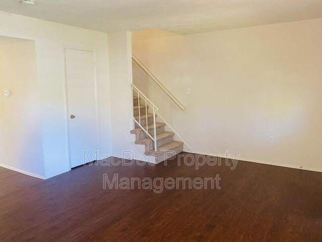 Building Photo - 14461 Belvedere Dr