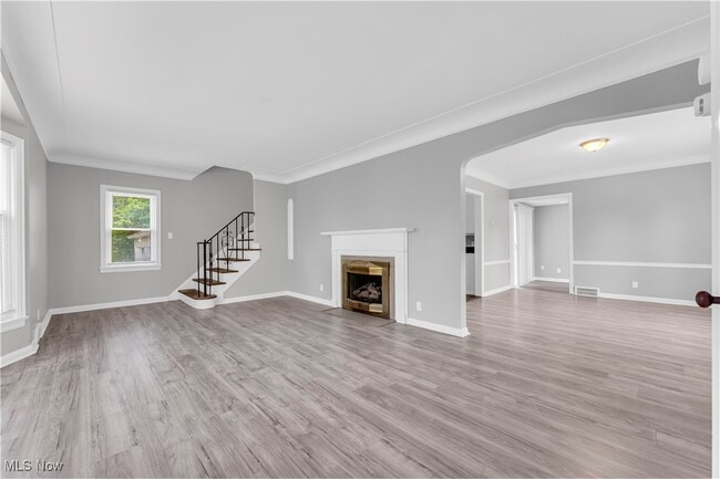 Building Photo - 3557 Silsby Rd
