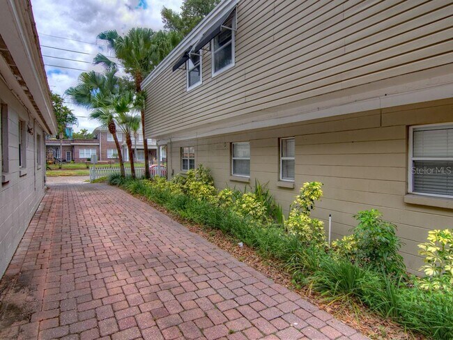 Building Photo - 616 Palmer St