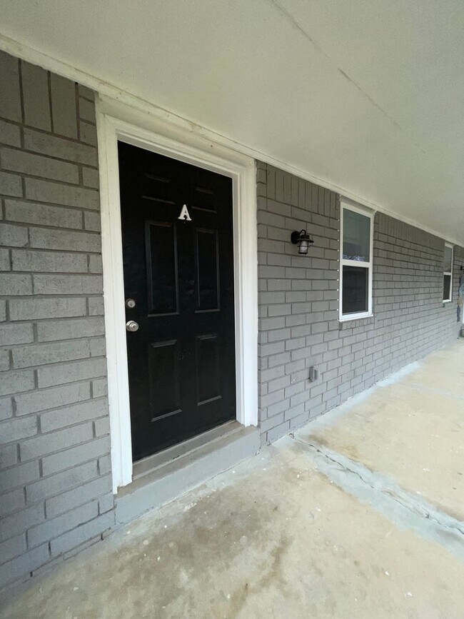Foto del edificio - 1222 W Brooks St