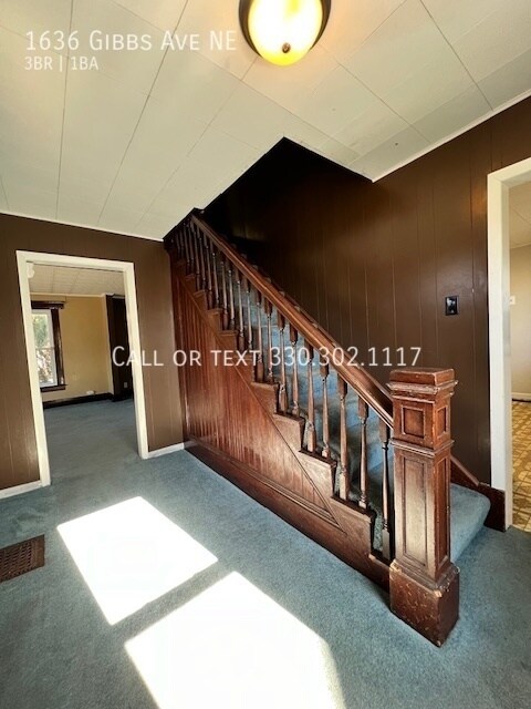 Building Photo - Three bedroom home for rent in Canton NE