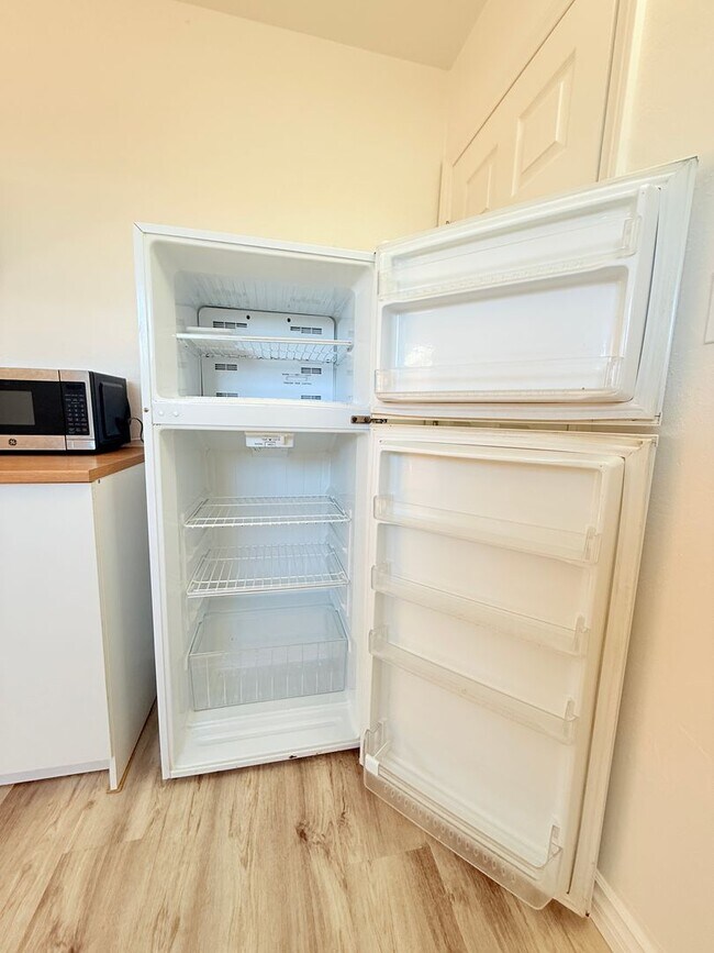 Foto del edificio - Cozy Studio Unit in Lompoc – Utilities Inc...
