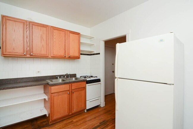 Foto del edificio - 2647 N Spaulding Ave