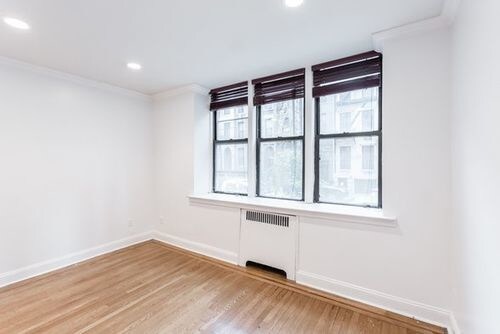 Foto del edificio - 343 W 51st St