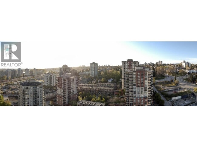 Building Photo - 823-2823 Carnarvon St