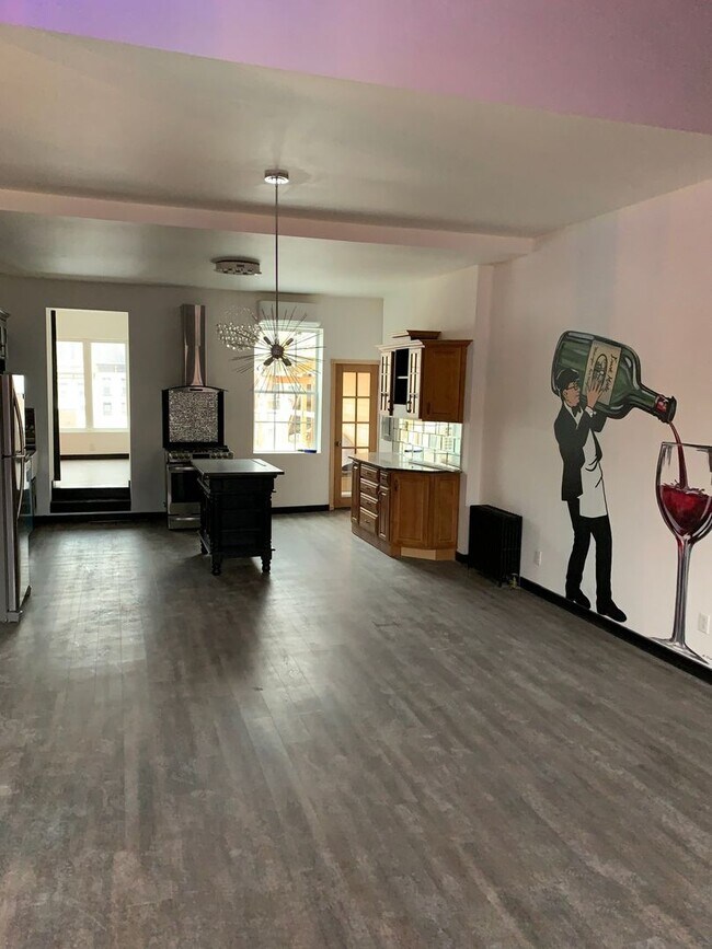 Foto del edificio - 2 Bedroom Duplex in Troy
