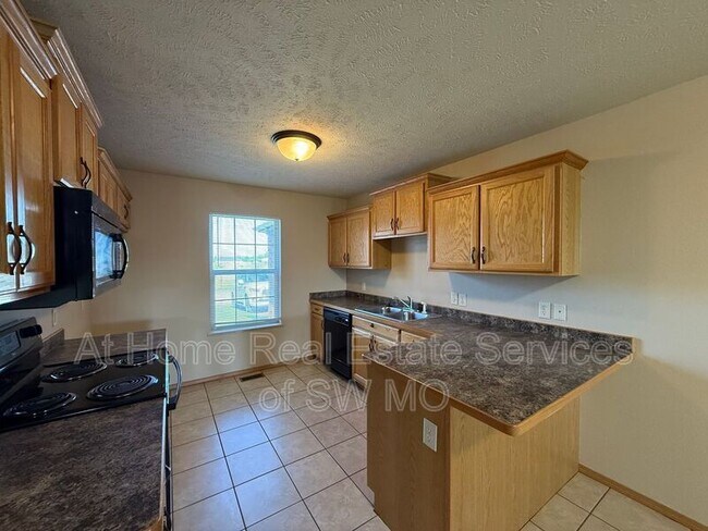 Foto del edificio - 936 N Parkwood Ave