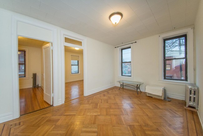Building Photo - 364 Graham Avenue