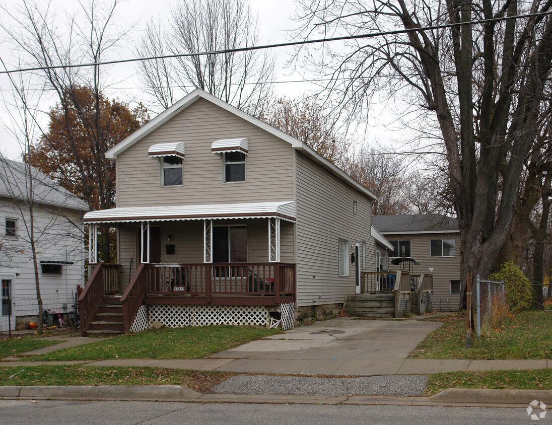 Foto principal - 11832 Union St