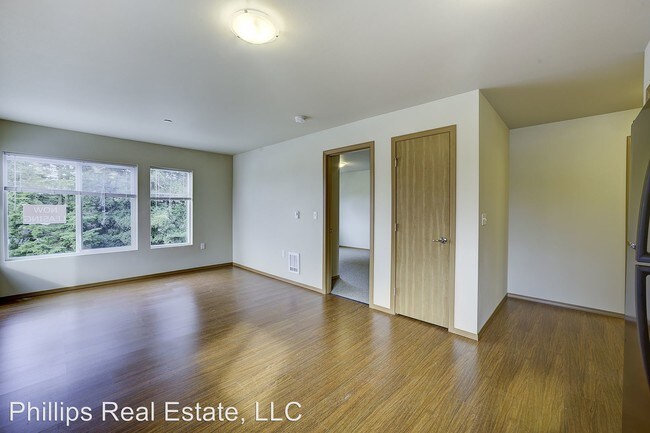 Building Photo - 12300 Ambaum Blvd SW