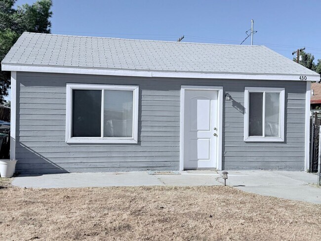 Foto del edificio - Charming 3-Bedroom Home – Move-In Ready