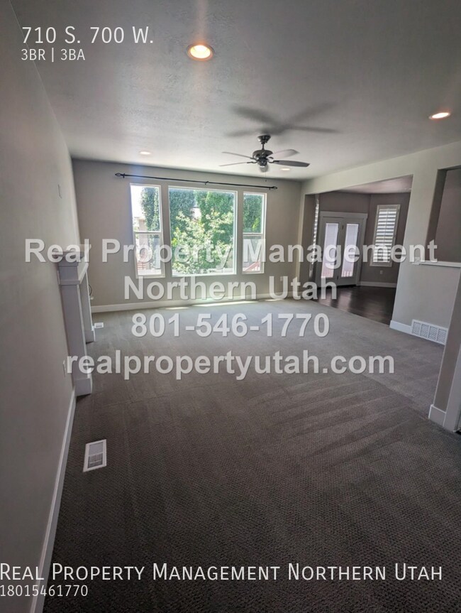 Building Photo - 710 700 W
