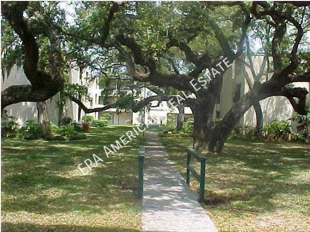 Building Photo - 209 Miracle Strip Pkwy