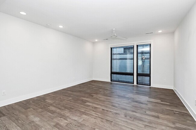 Foto del edificio - 1214 Minter Pl