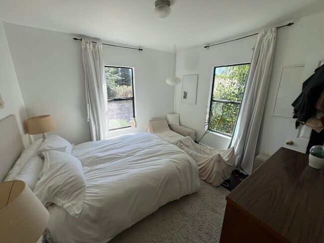 Foto del edificio - 844 N Dillon St
