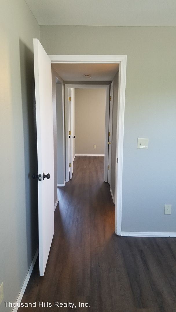 Building Photo - 2 br, 1 bath House - 1105 Bird Road Apt #2