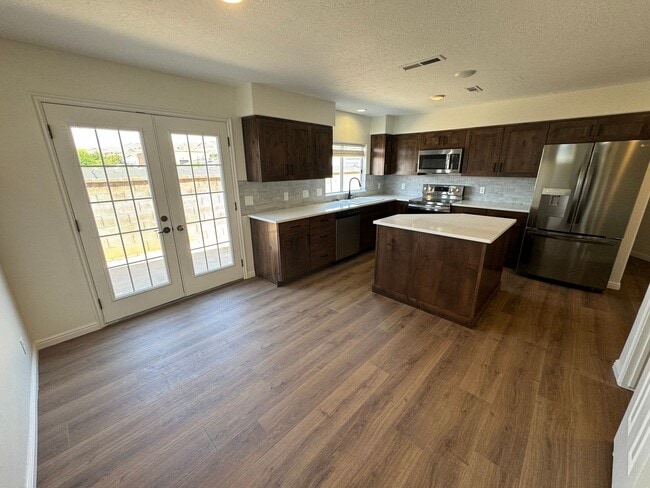 Building Photo - PRICE REDUCED!!  Beautiful updated Millcre...