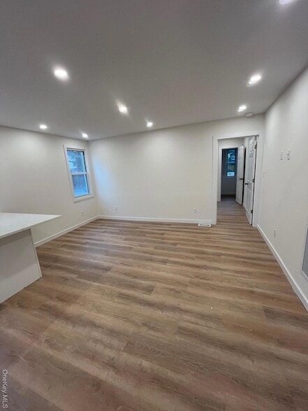 Building Photo - 12 Backman Ave