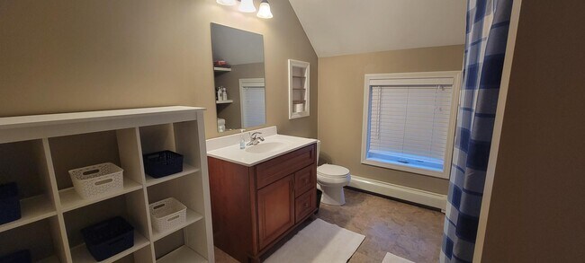 Building Photo - 1 Star Ln