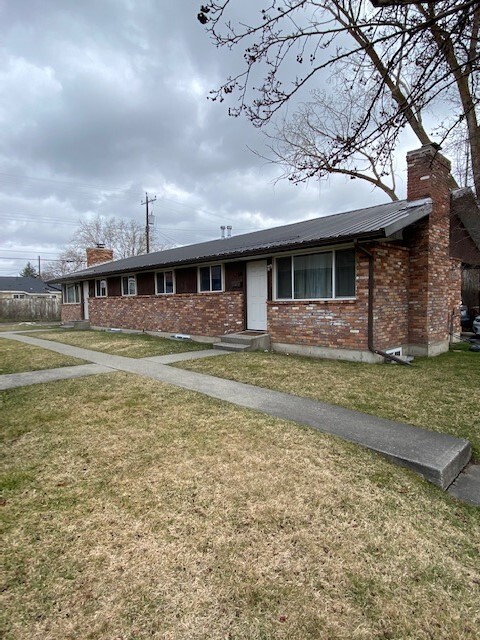 Primary Photo - Spacious Duplex