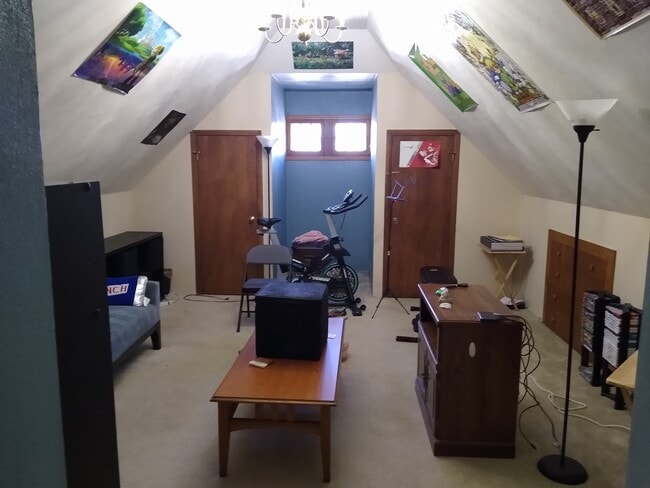 Building Photo - 3244 N Downer Ave