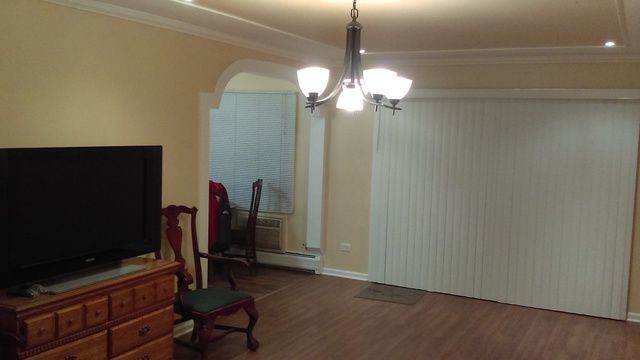 Foto del edificio - 946 E Old Willow Rd