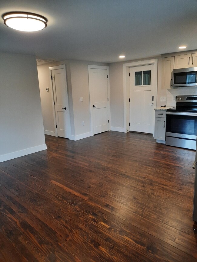Building Photo - 2815 Willow Street Pike