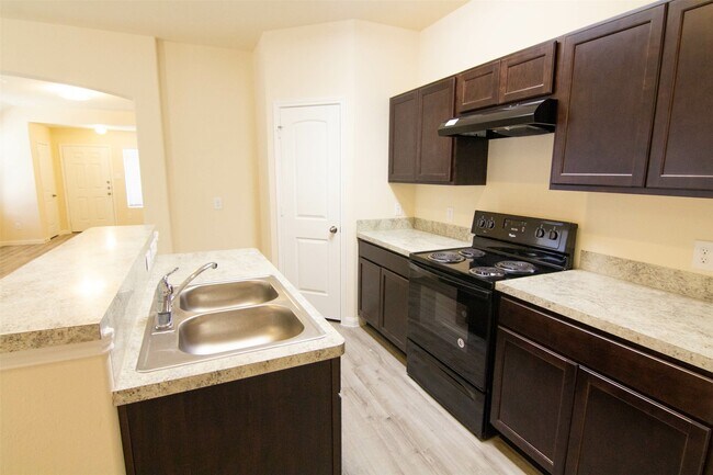 Building Photo - 13824 Winding Path Ln