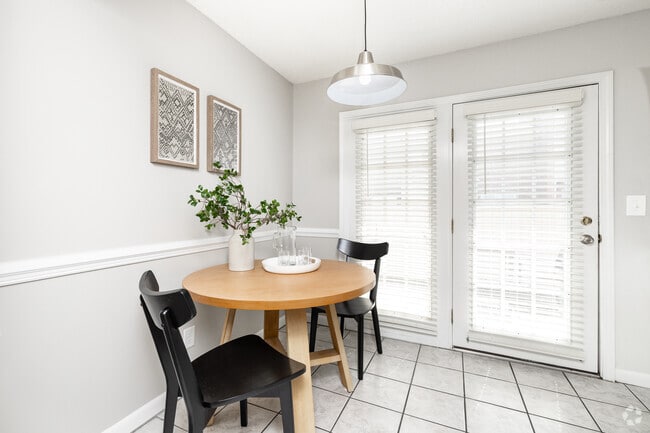 2BR, 1.5 - 1,100SF - Dining Room - Yester Oaks