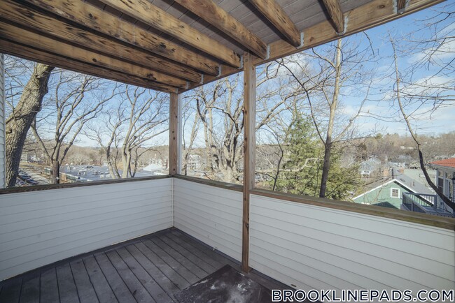 Building Photo - 10 Duffley Ct