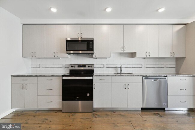 Foto del edificio - 1534 W Stiles St