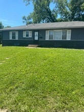 Building Photo - 6103 Fairlane Dr