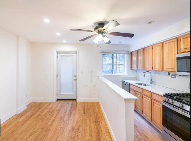 Kitchen door to backyard - 572 Park Pl