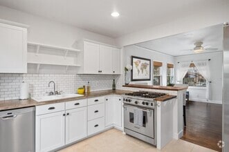 Building Photo - 528 W Valerio St