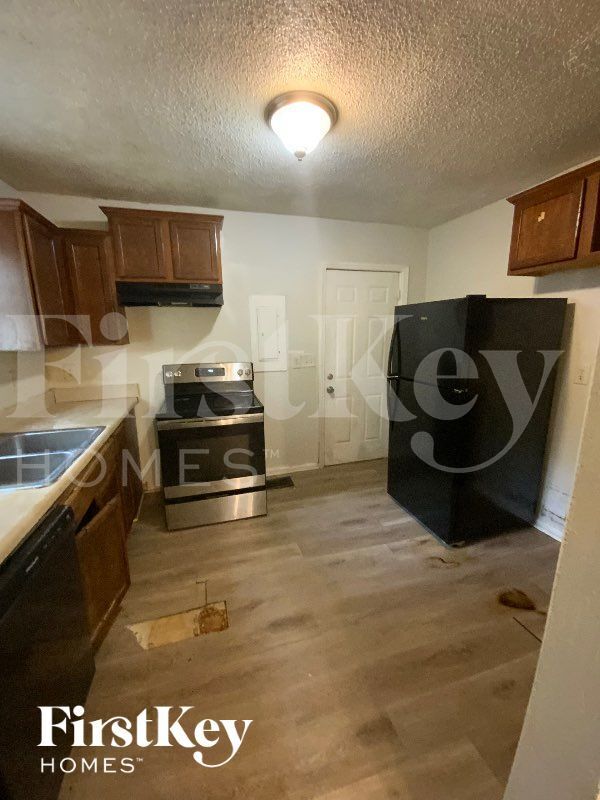 Foto del edificio - 390 Hillside Dr SW