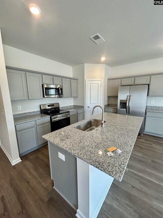 Building Photo - 264 S Lake Ct