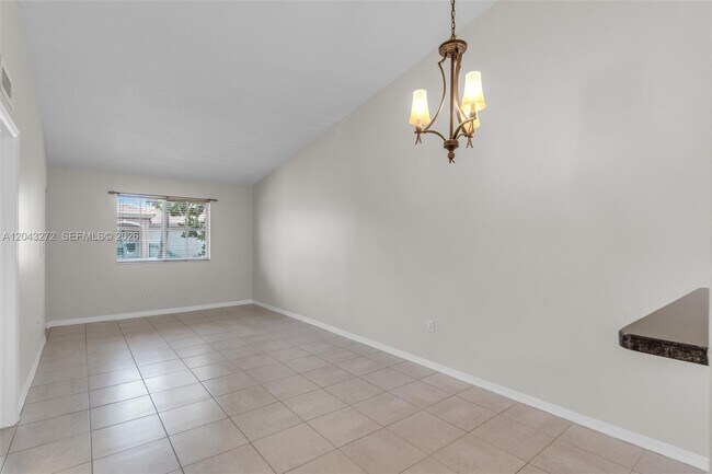 Foto del edificio - 1241 SE 29th St