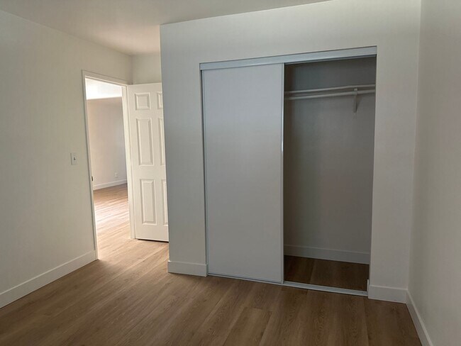 Foto del edificio - HEB-1