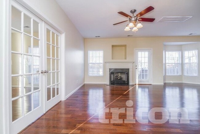 Foto del edificio - 3006 Gale Ct