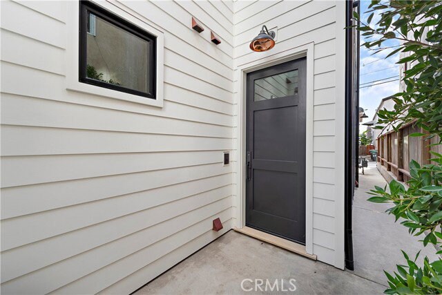 Foto del edificio - 434 Goldenrod Ave