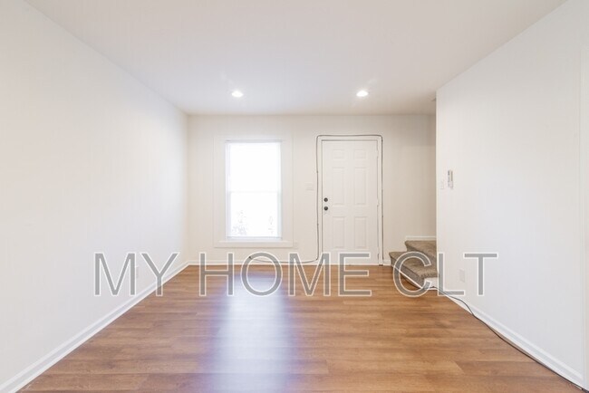 Foto del edificio - 929 Cantwell St