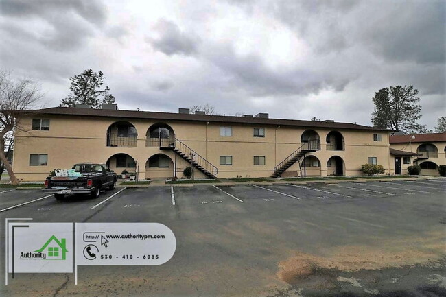 Building Photo - 333 Boulder Creek Dr