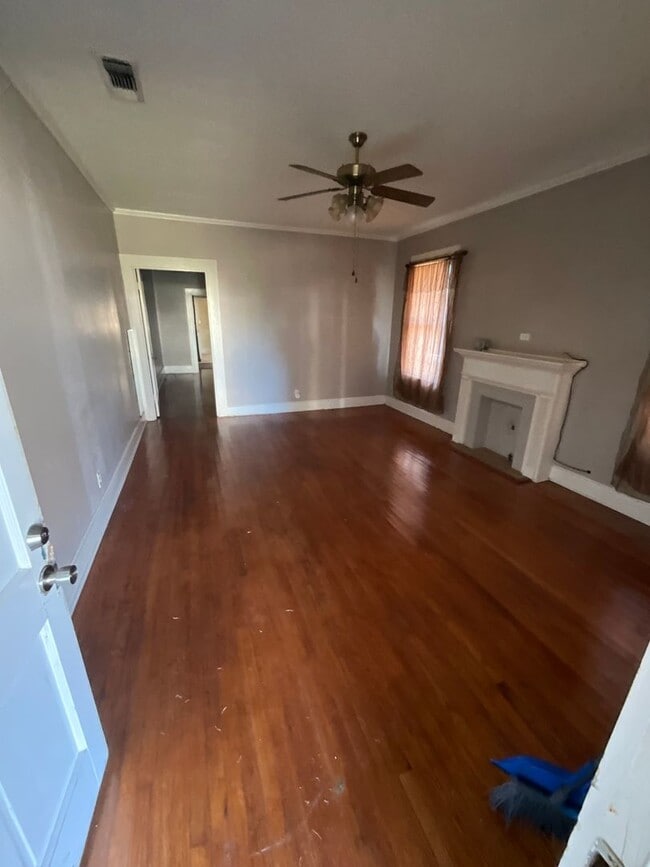 Building Photo - 2310 Scovell-A