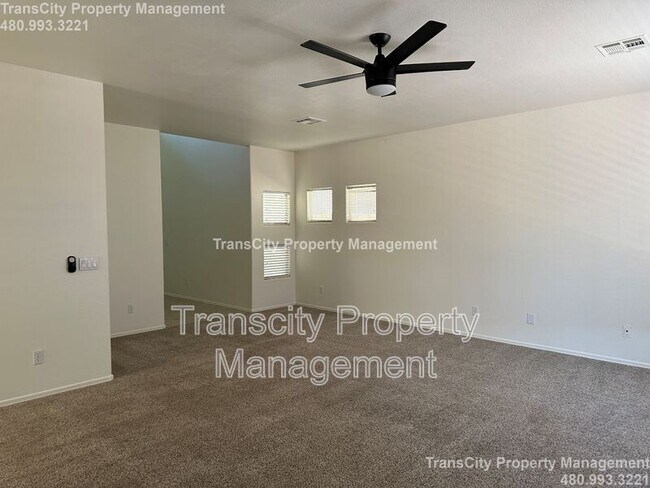 Foto del edificio - 18407 N 20th Pl