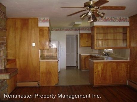 Building Photo - 220 Pinon Dr