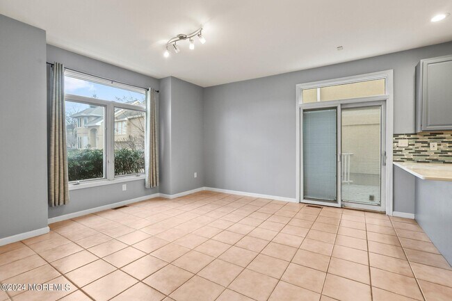 Foto del edificio - 218 Pebble Beach Ct