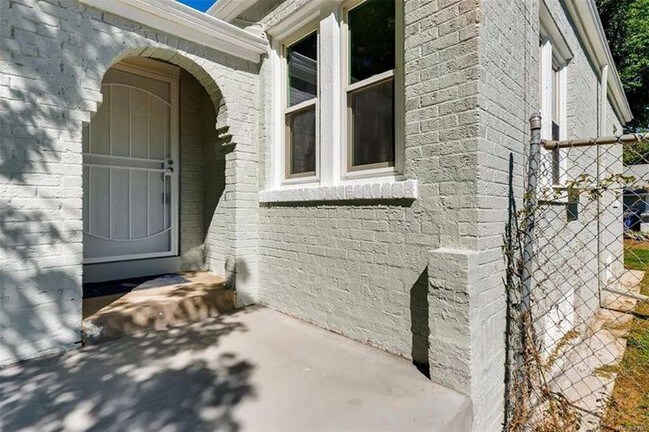 Building Photo - 1590 Tamarac St