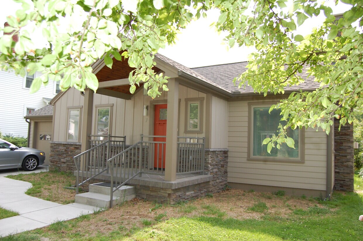 7 N Shannon Ave, Athens, OH 45701 House Rental in Athens, OH