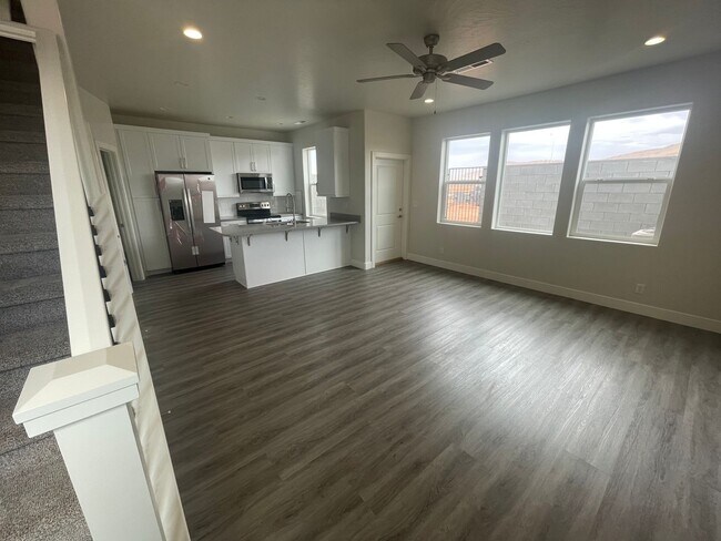 Foto del edificio - Mustang Valley Townhome!